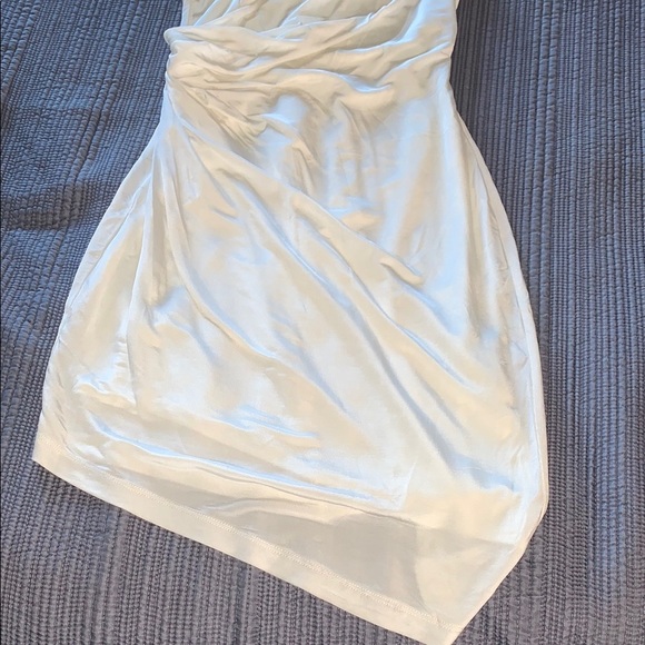 BNWOT Stylish White Dress with Gold Detailing By BEBE - Picture 9 of 11
